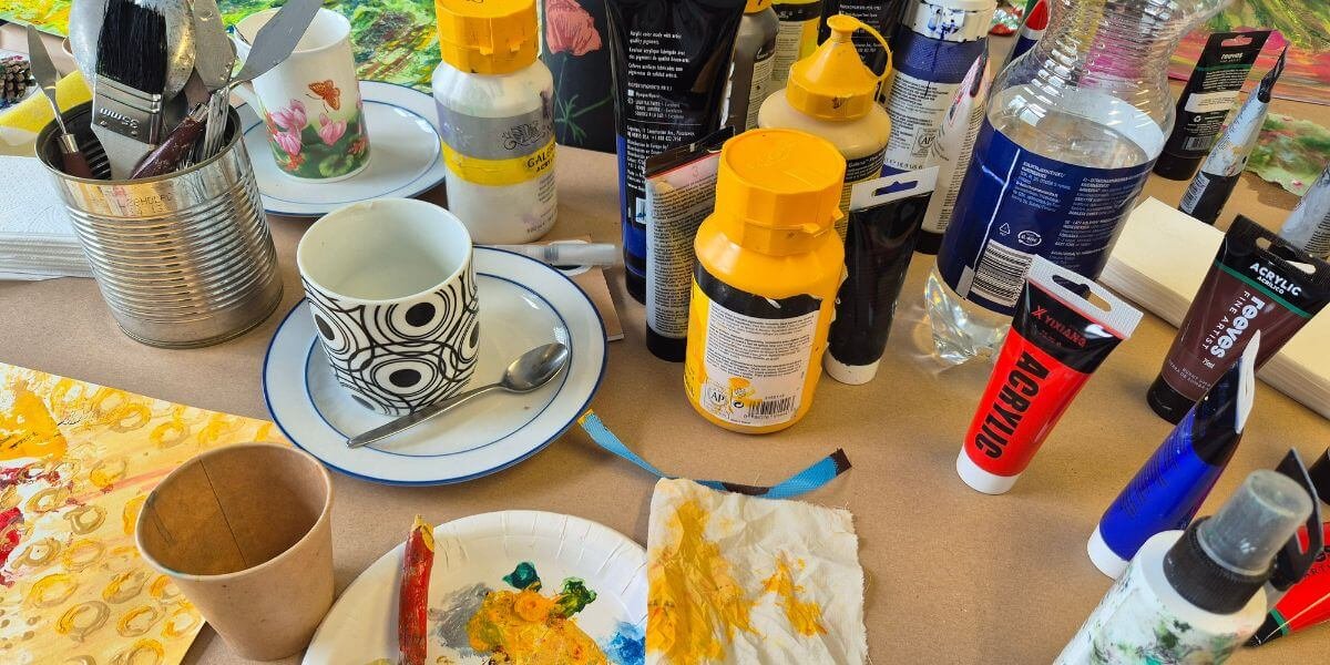kaaoskollaasi-1-muki